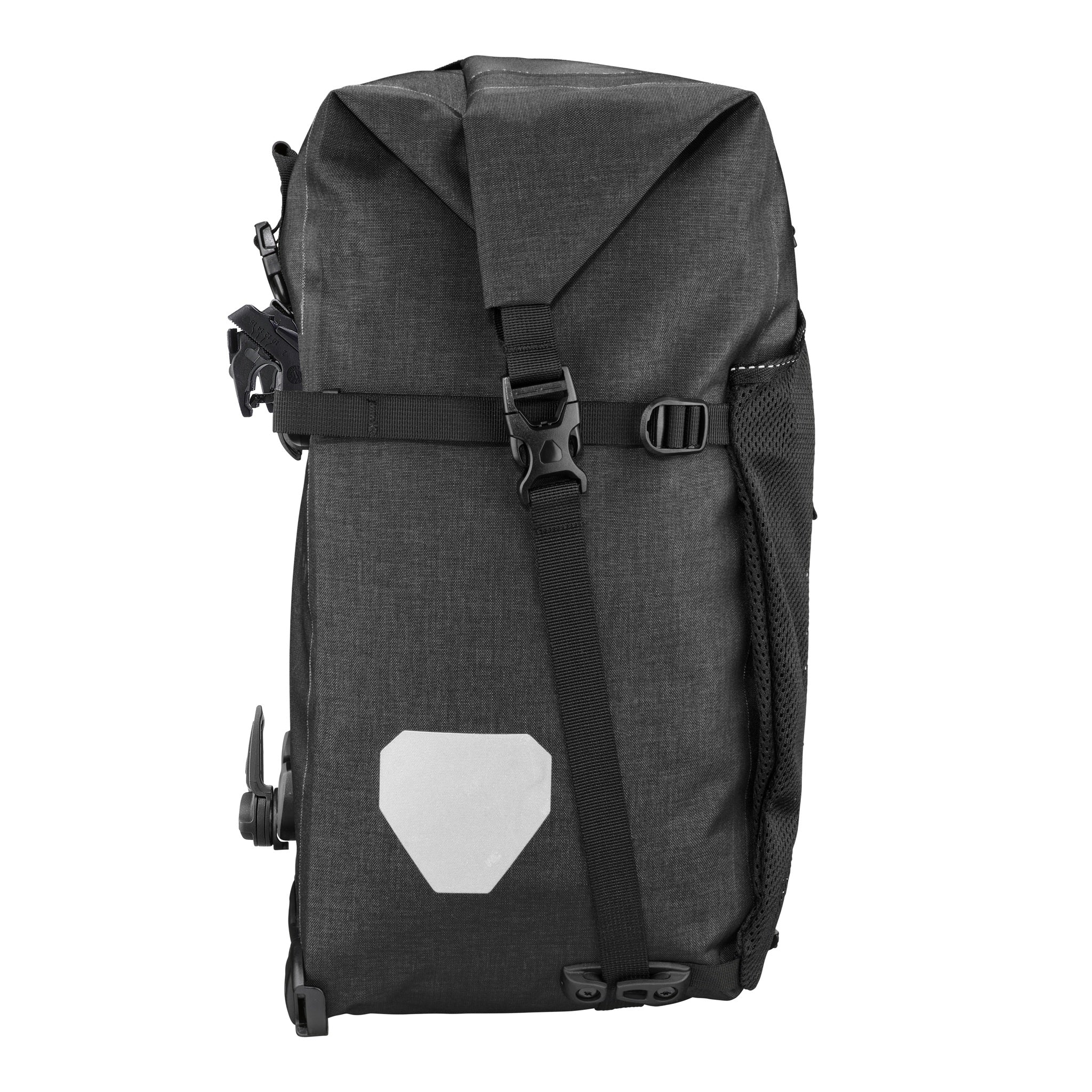 Vue latérale du ORTLIEB Back-Roller XL Plus QL2.2 en granite - black avec élément réfléchissant et fermeture roulée